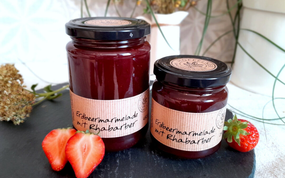 Erdbeermarmelade mit Rhabarber